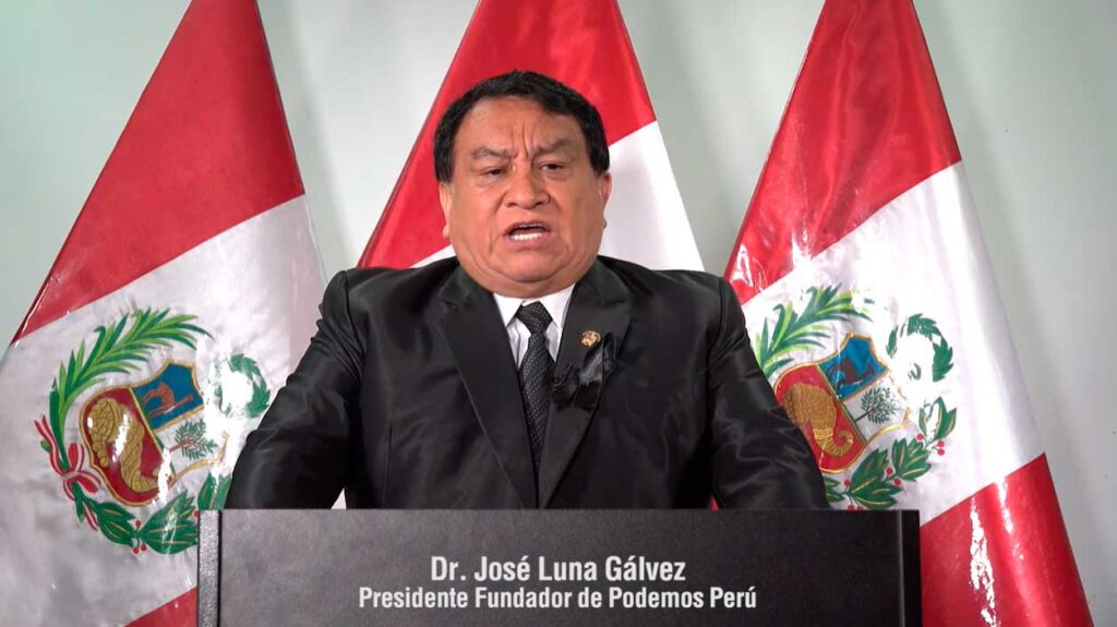 José Luna Gálvez da Mensaje a la Nación